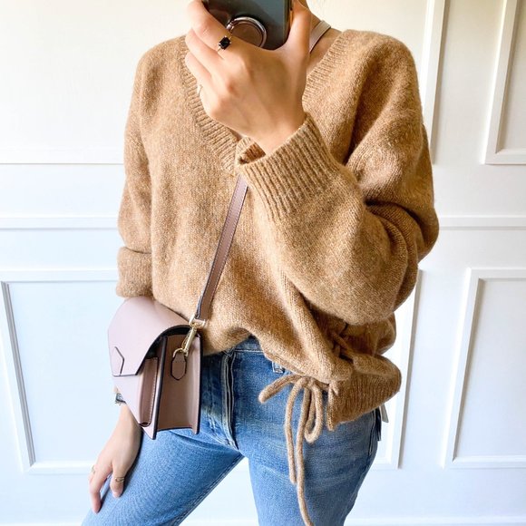 The Bobbi Leather Small Crossbody Bag - Pink - Picture 12 of 16